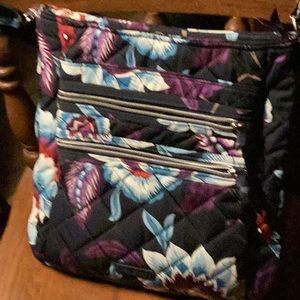 Vera Bradley Twill Triple Zip Hipster Mayfair in Bloom. NEW. NEVER USED, NO TAGS